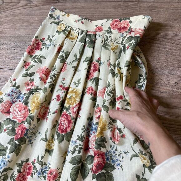 Alli Petites Of California Womens Multicolor Floral Pleated A-Line Skirt Size 12 - Picture 6 of 6